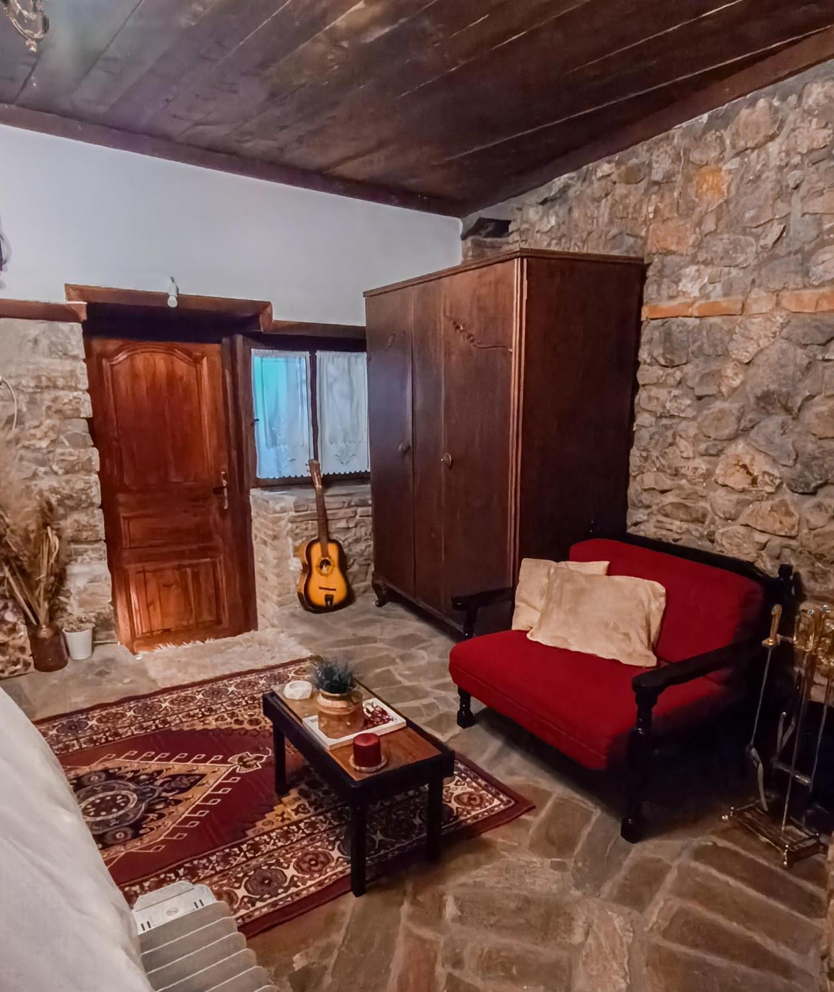 Apartamento Το Πέτρινο Σπιτάκι Tríkala Exterior foto